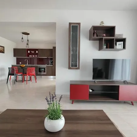 Iridia Villa *