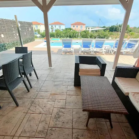 Iridia Villa *