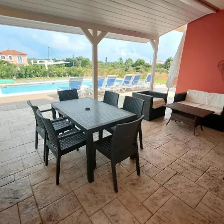 Iridia Φοινίκι