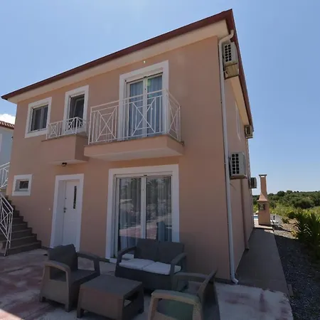 Iridia Villa Foiniki