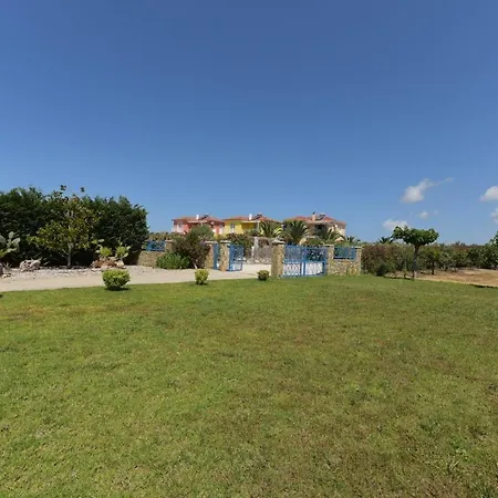 Iridia Villa